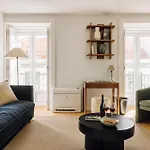 Ando Living - São Nicolau Townhouse